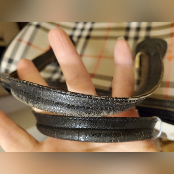 Burberrys handbag in excellent condition - Picture 7 of 8